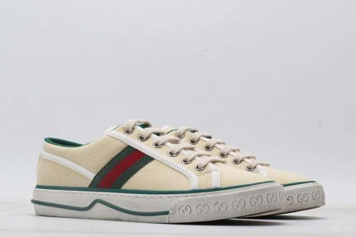 G*u*i low-top sneaker