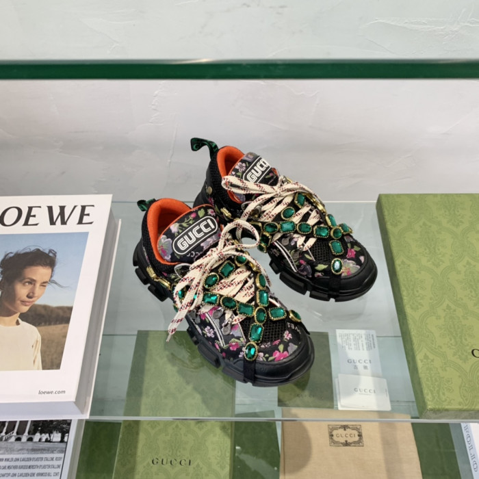 G*u*i sneaker